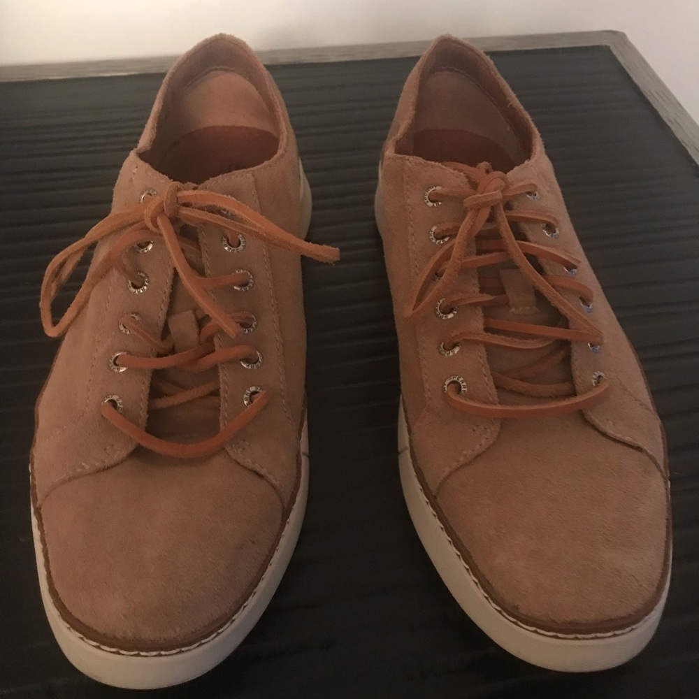 Sperry Suede Leather Sneaker